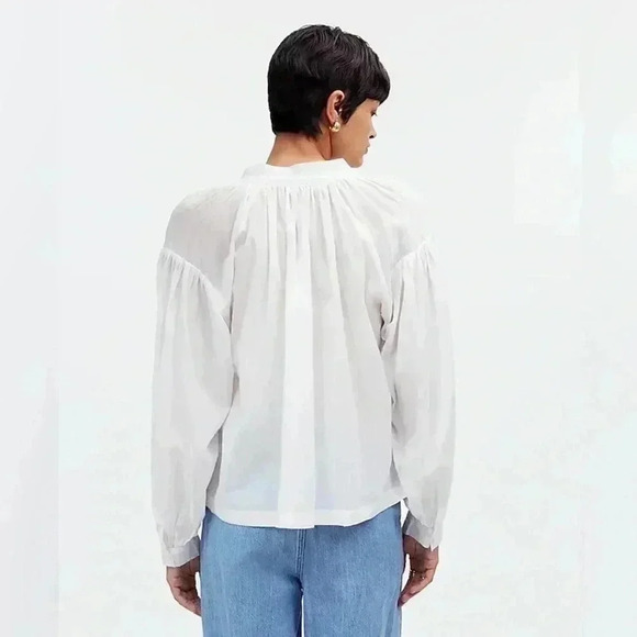 Madewell Classic White V-Neck Blouse - Picture 4 of 10